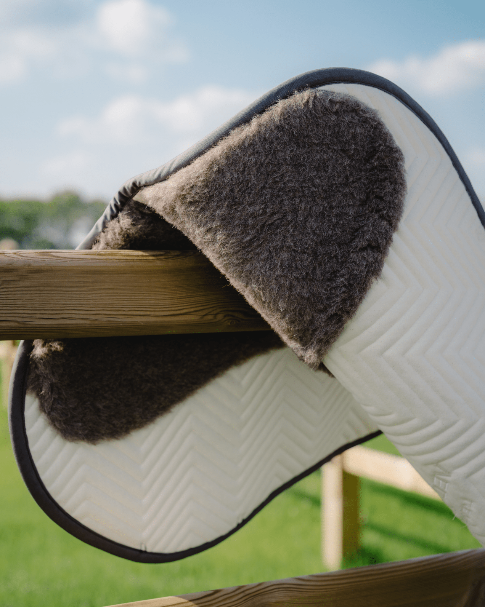 Spring Schabracke Alpaka Vlies - L'Evoine